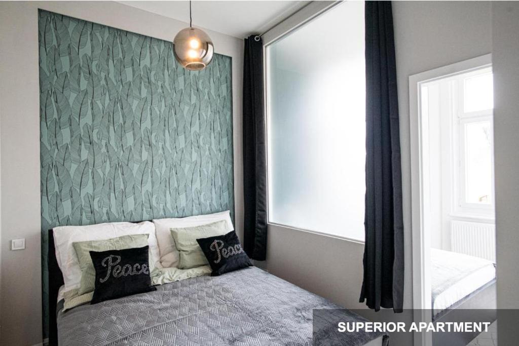 Bpr Agathe Elegant Suite With Parliament View Budapest Eksteriør billede